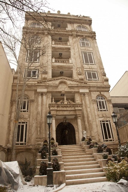 نمای سنگی ساختمان محمودیه